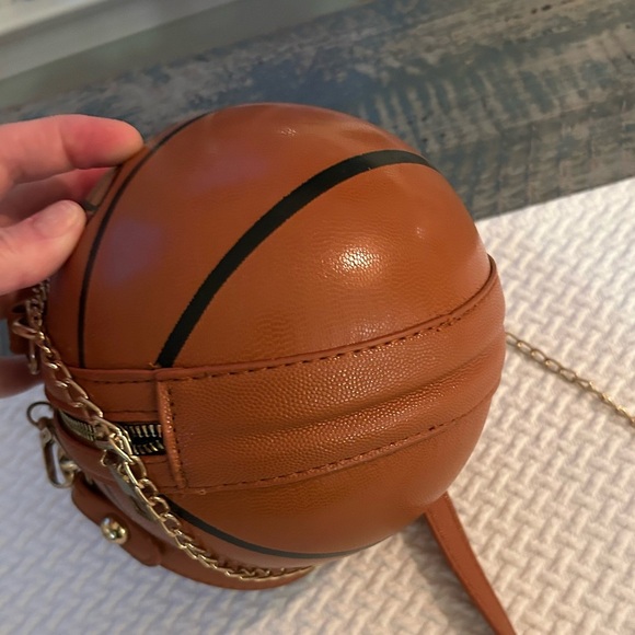 Basketball Purse Round 6” diameter, Clean Black Interior 3” drop two handles - Picture 6 of 6